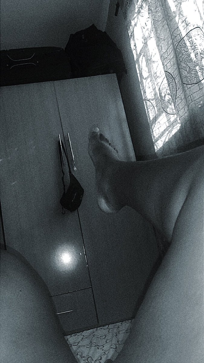 pearl__xx0's tweet photo. #thickthighsavelives https://t.co/oXoJtzPDxA
