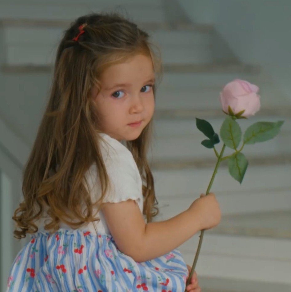 mayhosbirii's tweet photo. leylayi kimse toparlayamayacak hepiniz biliyorsunuz degil mi? aras bile toparlayamacak ve bu hikayede kendini kaybeden leyla olacak https://t.co/ZmFIYfCVnA