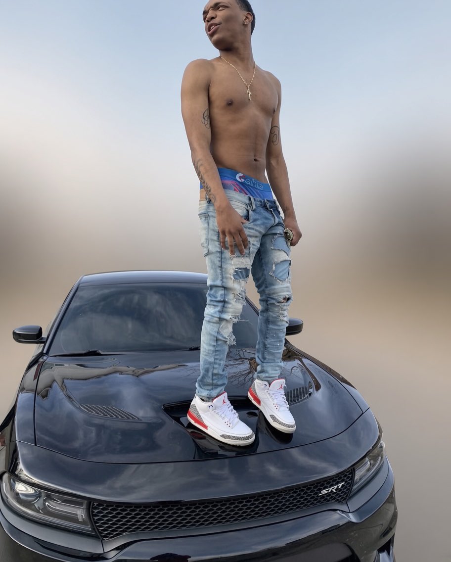Keshaun01's tweet photo. https://t.co/kUXqe9XB1y