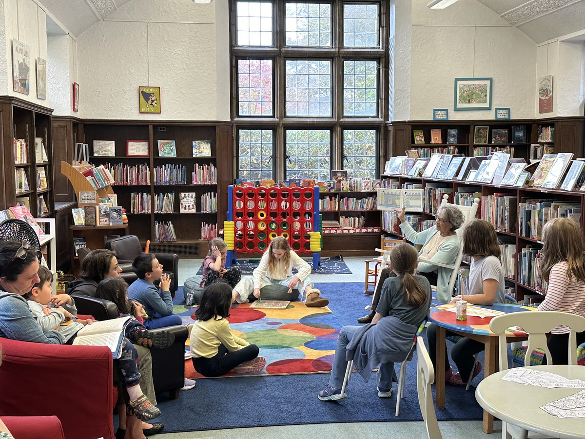 WabanLibrary's tweet photo. How fun was our Summer Reading Challenge Celebration Party! We enjoyed pizza, snacks, bookmark crafts, and a library scavenger hunt with prizes. If you complete next year’s summer reading challenge you can join us for our annual party! 🎉 https://t.co/6eTq17pZNs