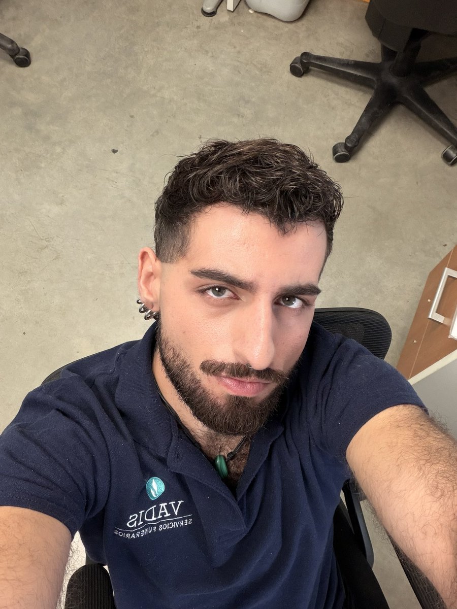 erosflames tweet picture