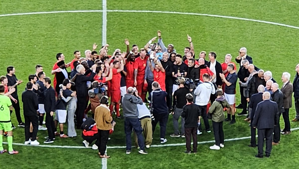 librarianth's tweet photo. Brilliant day today. Really entertaining and some lovely moments. 150 years is a brilliant achievement and i'm proud of my club for observing it in such an excellent way 

I wanted Ironopolis to win but, in the end, it didn't matter at all

Fantastic job @Boro

#UTB #Boro https://t.co/F1RCIEdsbN