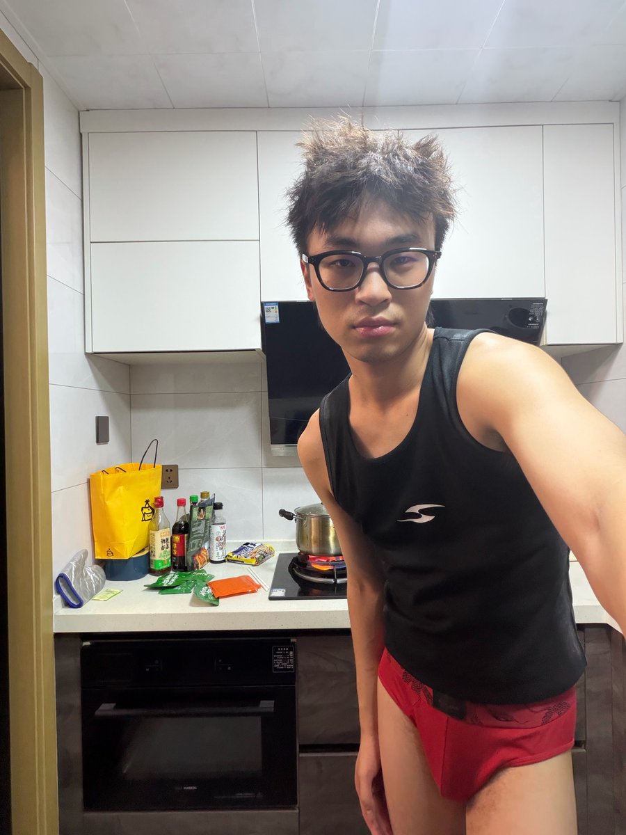 Notafraid_any's tweet photo. 我下面给你吃🍜#阿卡丽 https://t.co/w4oZIgyCoV