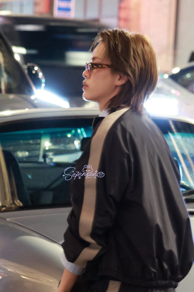 sev7ensee's tweet photo. 🇫🇷Stop showing off on the street, I’m gonna pass out. 😵

#EmiThasorn1stPFWRunwayForMiuMiu
#MiuMiuxEMI 
#MiuMiuSS27 
#emiamily https://t.co/JdeQ9TXXUG