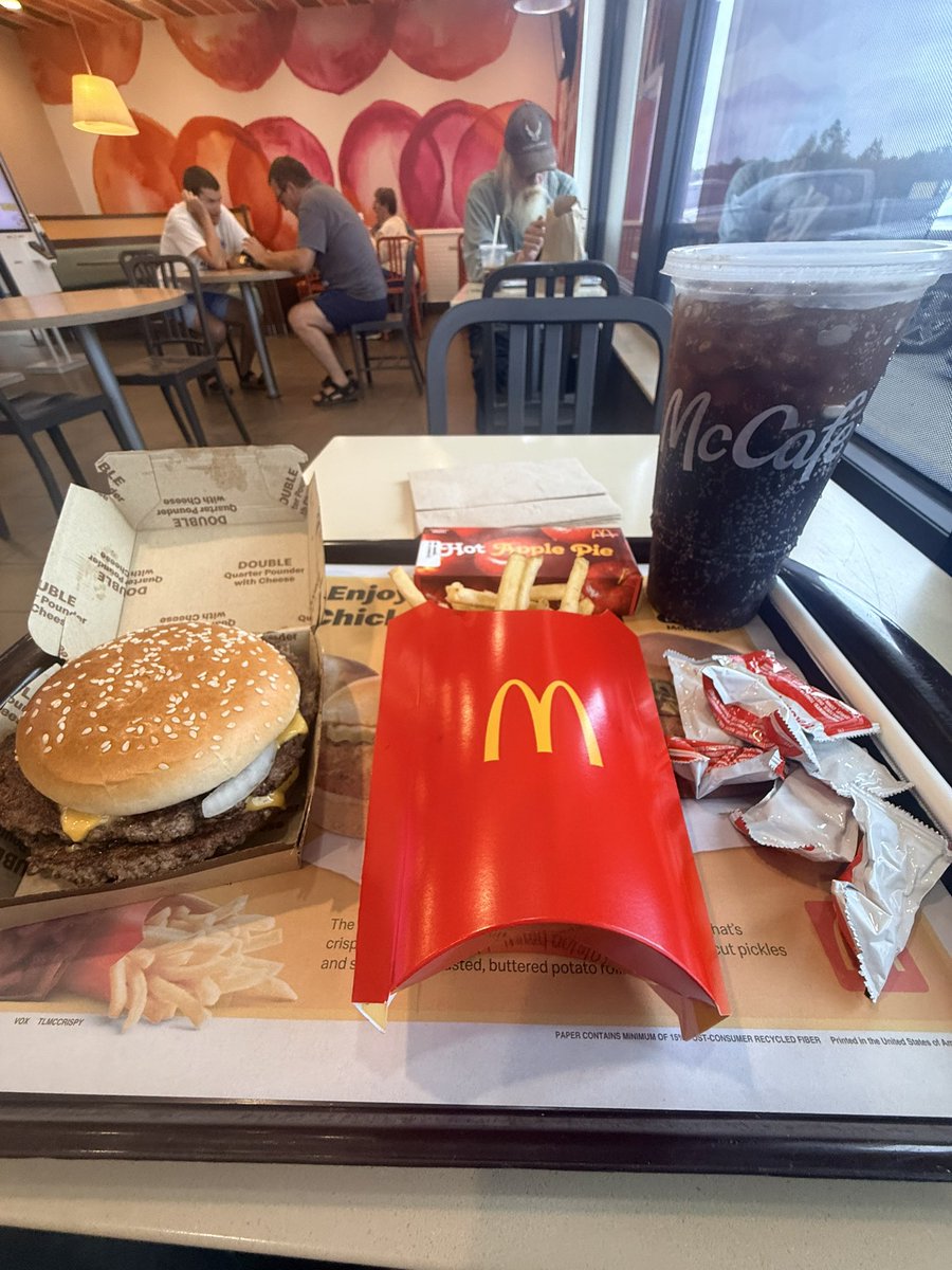 indietrucker's tweet photo. Just a simple McDonald’s trip today Japan! Show me your McDonald’s! https://t.co/WygeKssVKN