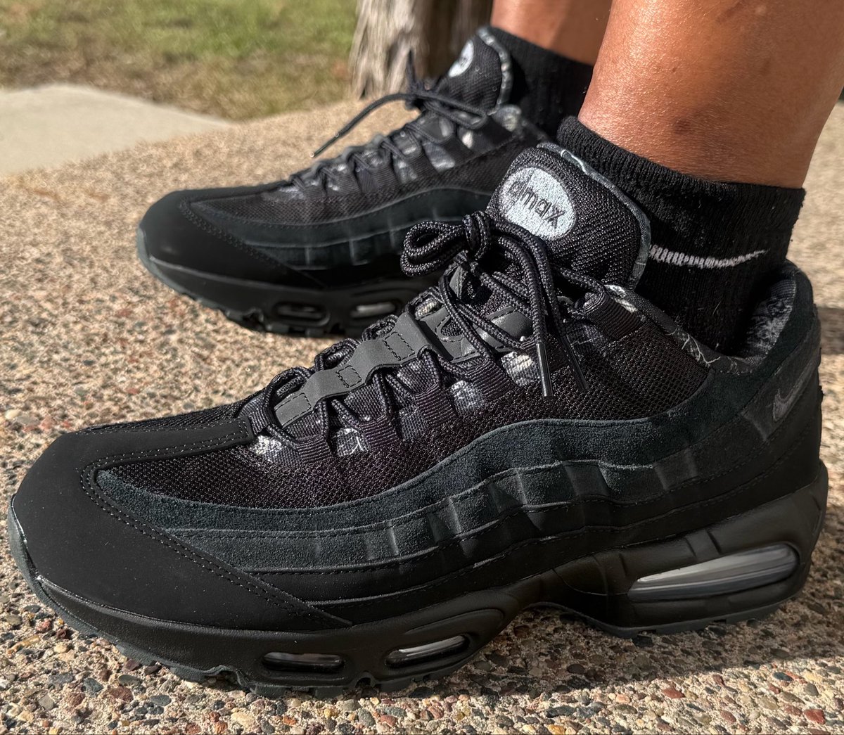 hisexcellence79's tweet photo. Workout time 😤💪🏽

#kotd
#unds
#snkrskickcheck

@nikestore 

Nike Air Max 95 RealTree Camo https://t.co/SSDjVJeC5l