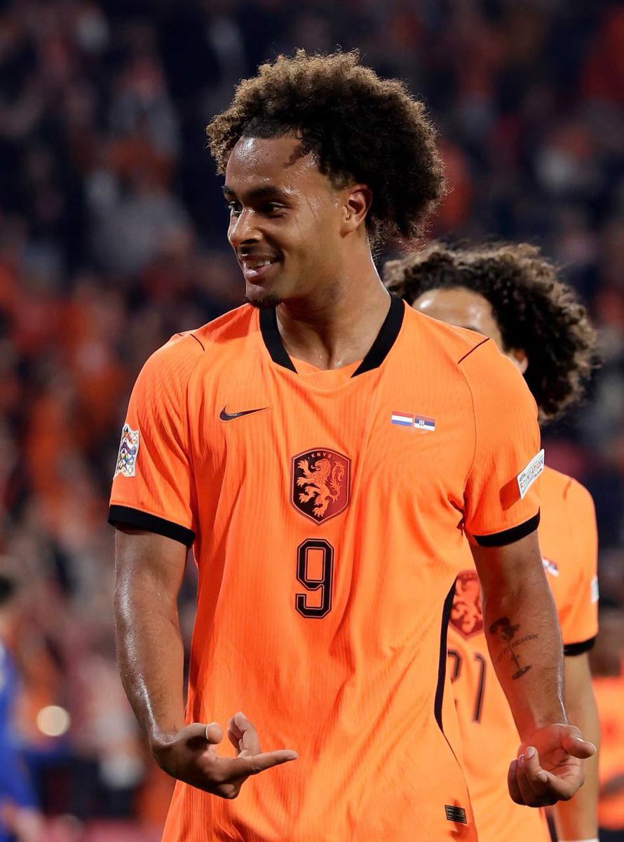 EasyEase01's tweet photo. Zirkzee making his mark. 🇳🇱🔥

45 minutes, 1 goal. Straight to the point. ⚽️👏 https://t.co/xbD6eED4Mc
