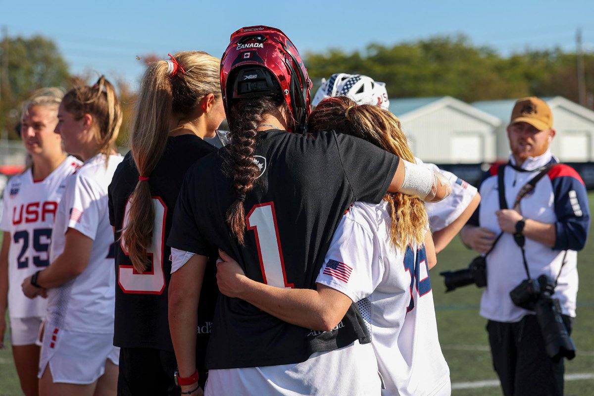 WorldLacrosse's tweet photo. Nothing but respect between these two great rivals 🇺🇸🤝🇨🇦

#PASLC26 #Lacrosse https://t.co/UlQ1wMSaUq