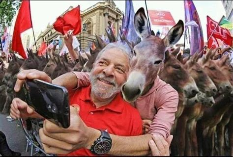 Indignaldo's tweet photo. @AndreCVentura #ForaLulaComunista https://t.co/Q7yFq0xQvs