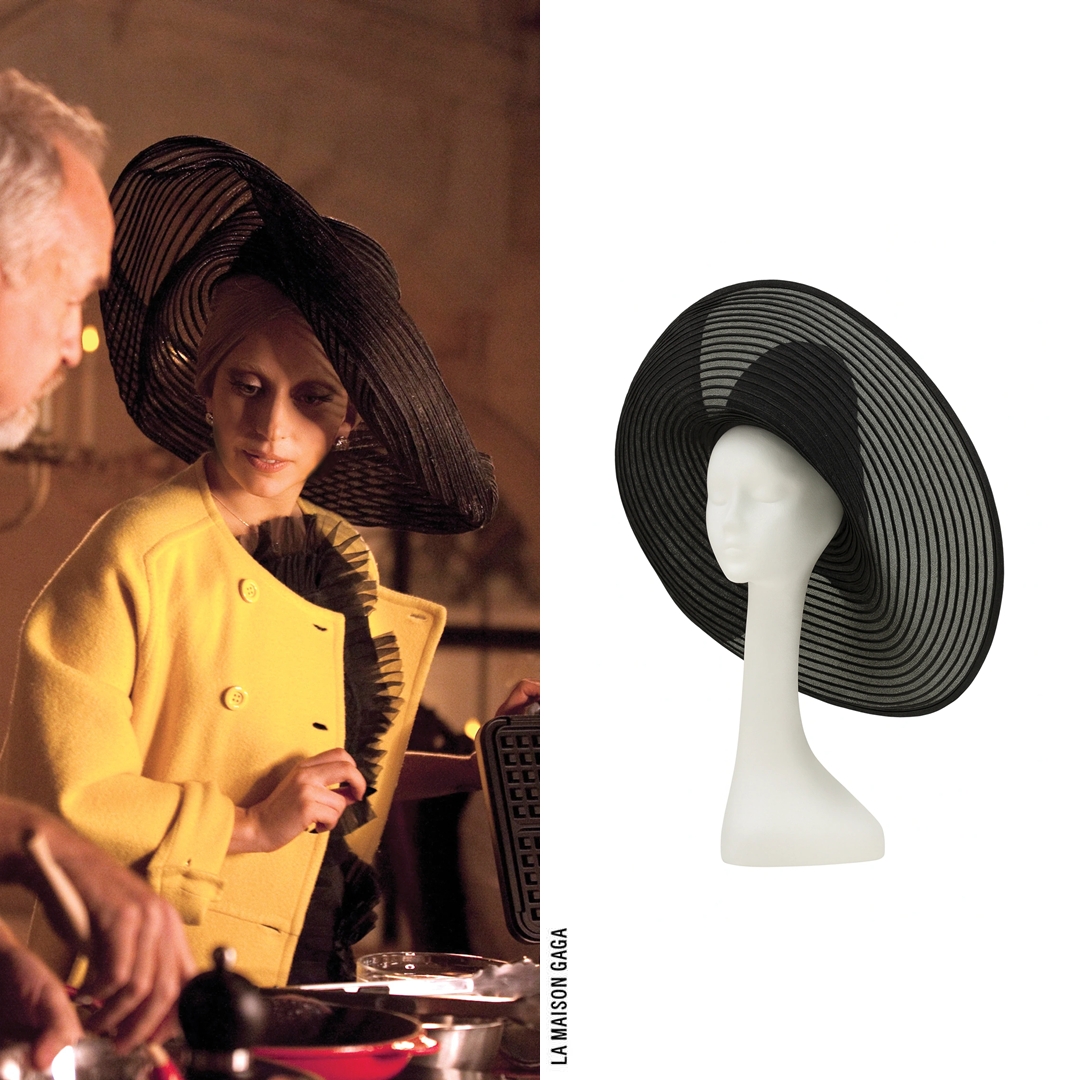lamaisongaga_'s tweet photo. Lady Gaga joins Chef Art Smith for a thanksgiving dinner cooking class in vintage @MaisonValentino 1980s coat, @Fendi S/S12 pleated organza dress, #PhilipTreacy sheer hat, #PauletteGuinet sunglasses and @KennethJayLane1 "Headlights" crystal studs. https://t.co/DtufrFSoON