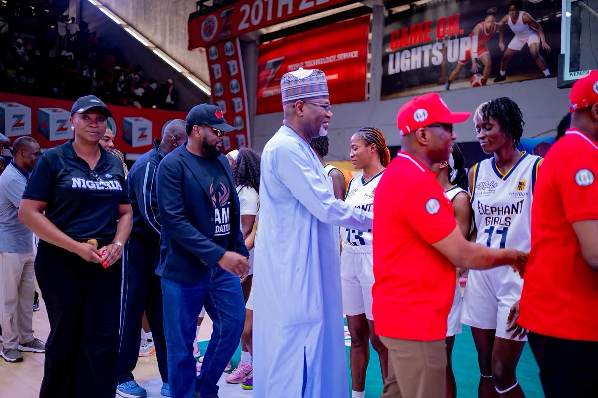 EstherJose72852's tweet photo. A great moment at the just-concluded Zenith Bank Female League Finals, as Dr. Mustapha Abdullahi joined in celebrating the talent, passion, and determination of our incredible female athletes.

#ZenithBankFemaleLeague #WomensBasketball #SportsExcellence #TeamSpirit https://t.co/JZGhy2OeBY