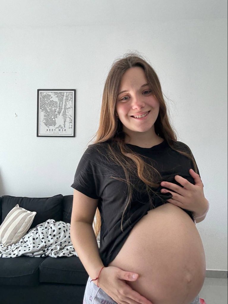 muffinshailey's tweet photo. if I send you my pvssy will u send me a d**k pic in return?? 😩 https://t.co/1Xv3Z8TrS7