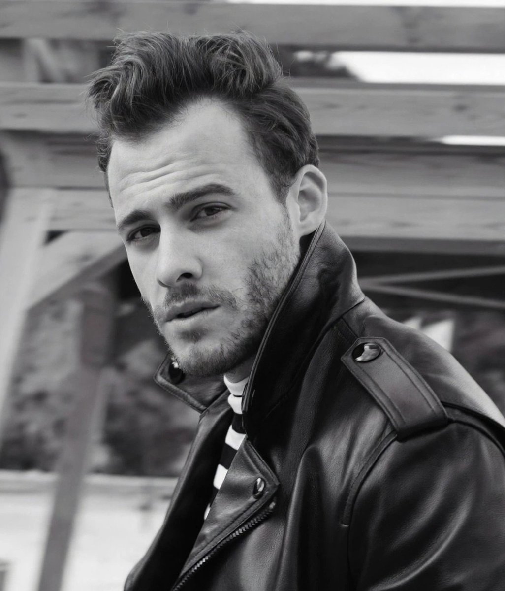 yaninavaccino's tweet photo. Ya te extraño 🥺🥺🥺
#KeremBürsin https://t.co/rGDN3uWCF9