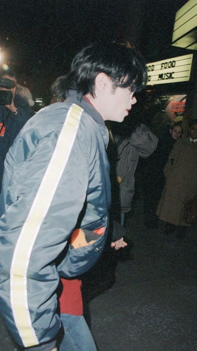 mjsaegyo's tweet photo. he’s so hot https://t.co/oJHrhtCyV9
