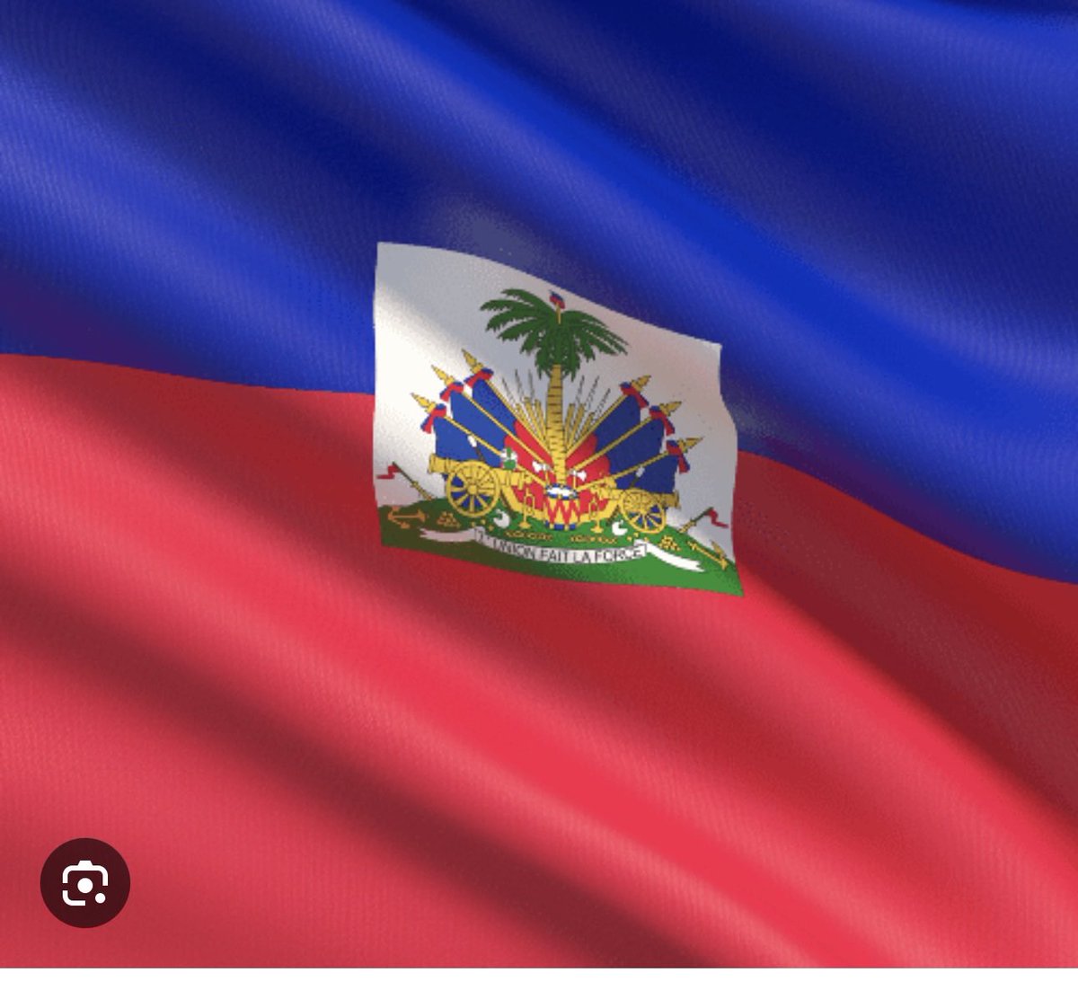 avokapepla's tweet photo. Aswè a mwen kanpe dèyè Ekip Nasyonal la kap Jwe ak Costa-Rica. Mwen se nèg LamontayJakmèl,bèlè,Fontamara. Mwen se ansyen elèv Lise Tousen.Mwen soti nan Zantray Pèp la.Mwen se ansyen vis prezidan Aigle Noir bèlè.Yo ka bay manti sou Mwen,men yo pap ka retire m anba vant Pep la. https://t.co/w4GXo5IKYC