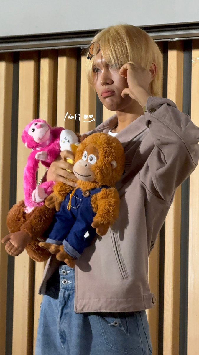 hyunikittys's tweet photo. — 250817 

my lovely memories ~ 💙🙈🐵 https://t.co/ERHjbsXXys