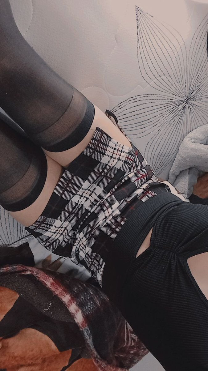 mia_bubblegum's tweet photo. ¿Aún hay chicos a los que les gustan los femboys? 

#chundai #femboyespañol #femboy https://t.co/lofKsll0mz