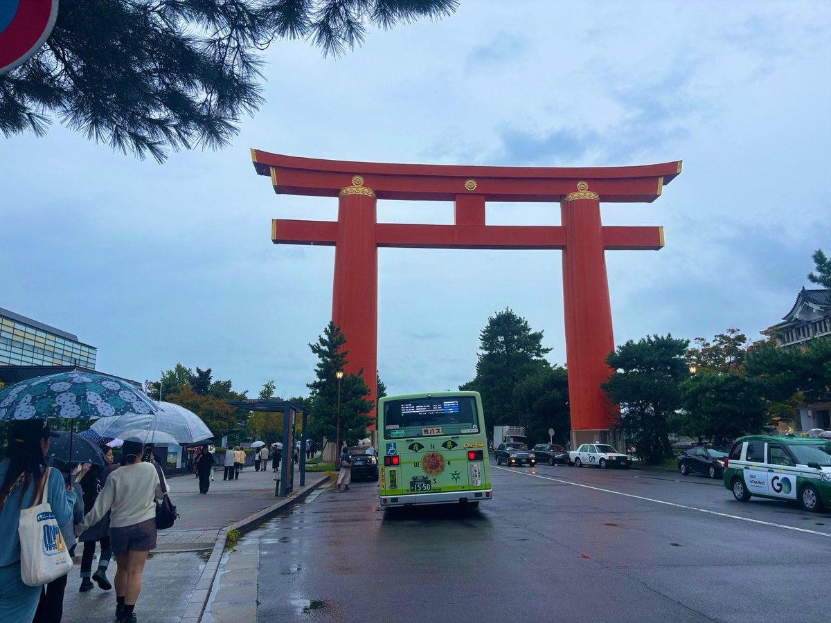 lr_3's tweet photo. Ride to Kyoto 🚴‍♀️ cross the finish line❗️
最終日も雨に降られましたが、午後5時すぎに京都に到着する事ができました😃応援してくださった皆さん本当にありがとうございました🙏
少し観光してから前橋へかえります。 https://t.co/LVkiVyUnV8