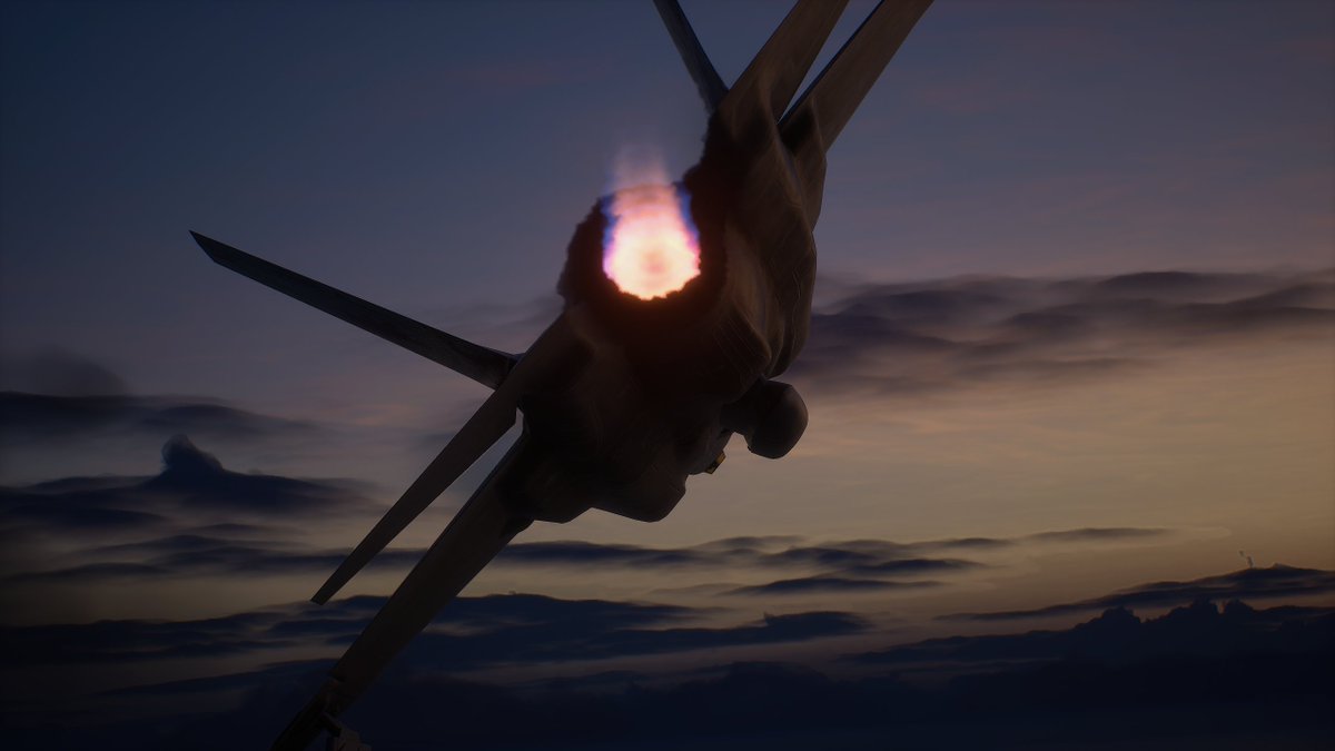 CozyKotu's tweet photo. seeing lightning II-chan with her missile bays open makes me feel like such a pervert,, its like having a fancy rich girl flash her panties at you https://t.co/0K6tRleXy6