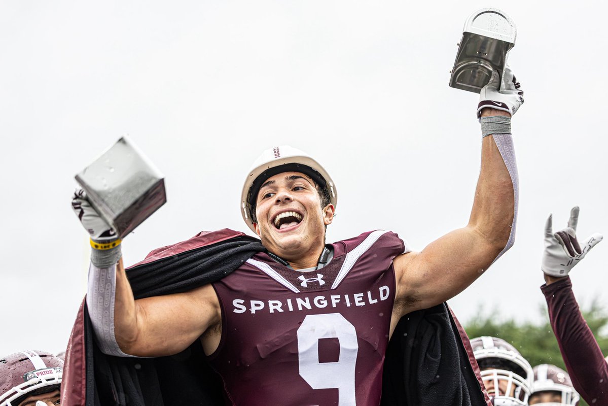 _SCFootball's tweet photo. Congratulations to Mike Mendicino on
EARNING this week's Gold helmet
award given weekly to the top D1,
and D2/D3 players. HAVE A DAY MENDI‼️💪#CTB #LTBR 

https://t.co/mnTqDOouPh https://t.co/CVgZS7FWw1