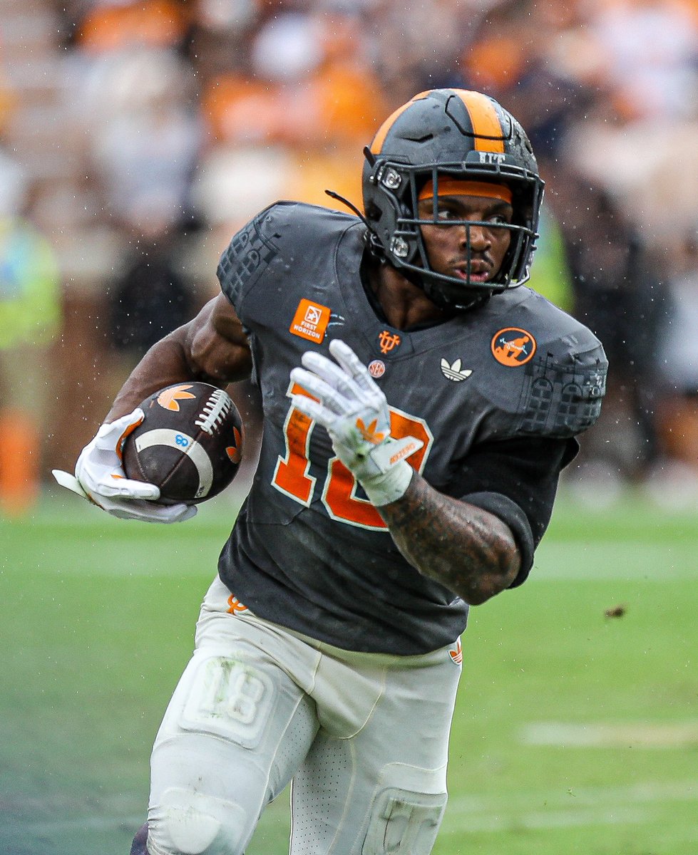 MinisterofD's tweet photo. When his career comes to an end in Knoxville, I hope people appreciate the local kid that stayed home and put the team on his back. https://t.co/uiQwJbO7ww