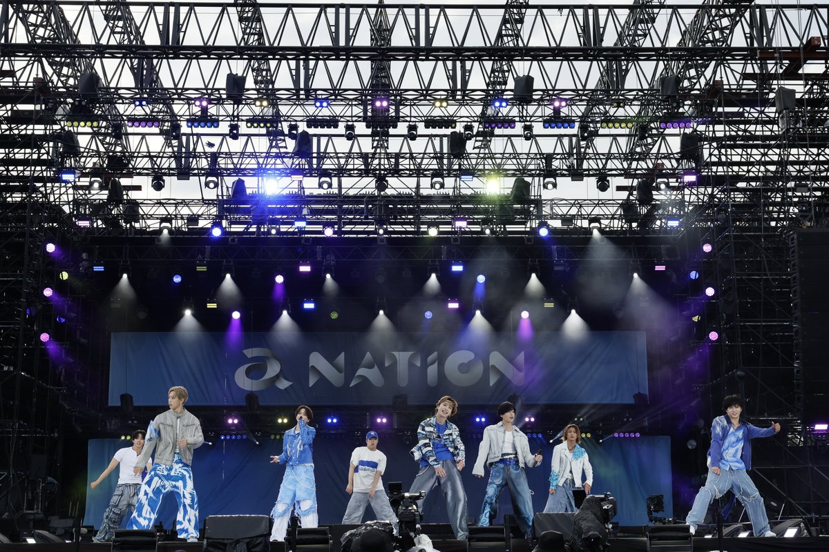 wwschannel's tweet photo. 【ライブレポート】 FANTASTICS、爽やか青衣装とパワフルな歌とダンスで流石のパフォーマンス＜a-nation 2026＞

▼記事・写真の詳細はこちら
https://t.co/2uvjydQ9tI

#FANTASTICS #世界 #佐藤大樹 #澤本夏輝 #瀬口黎弥 #堀夏喜 #木村慧人 #八木勇征 #中島颯太 #anation2026
@fantastics_fext https://t.co/zbTa6syWRl