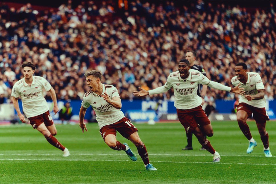 Afc_Nels20's tweet photo. Life peaked on this day as an Arsenal fan 🥺❤️ https://t.co/s4lgiDmccT