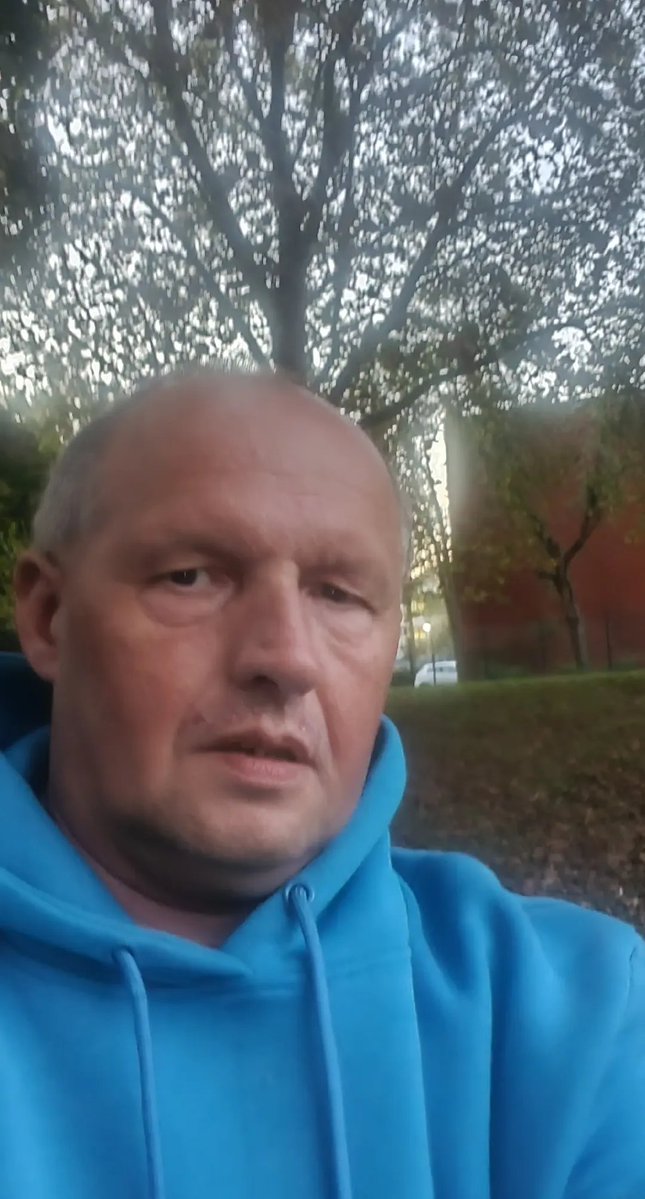 SliderOner666's tweet photo. Ich wünsche allen einen schönen Sonntag Abend, und Später süße Träume aus Dortmund 
😘🌹😘 https://t.co/ivGV5zOoDX