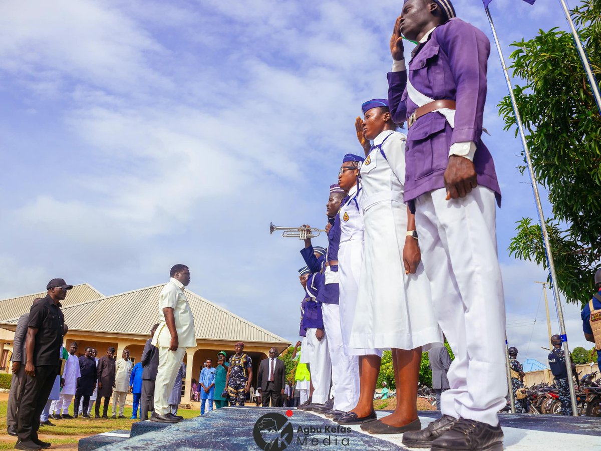 GovAgbuKefas's tweet photo. Earlier today, we attended the Independence Revival Programme of the Christian Reformed Church-Nigeria (CRC-N), Wapan Nghaku, Wukari.

I read the sermon from Acts 2:1–4 and called for a renewed commitment to God, emphasizing the importance of faith, prayer, and the power of the Holy Spirit in overcoming challenges and attaining true freedom.

I noted that the fire of God and genuine revival come upon those who wait upon Him, and I urged the congregation to focus on God rather than dwell on the past.

I sincerely appreciate the Church for the award of recognition, which I dedicate to my beloved mother, who was also in attendance.

#MovingForward