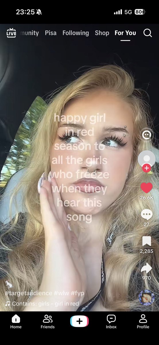 silst91_'s tweet photo. come lo spiego che le canzoni di girl in red hanno formato il 90% della mia personalità ma non sto con una donna da anni per vari motivi e se le posto/reposto mi sembra di fare queerbaiting ma quando le sento mi viene da piangere per ore https://t.co/3r0uwwOi9u