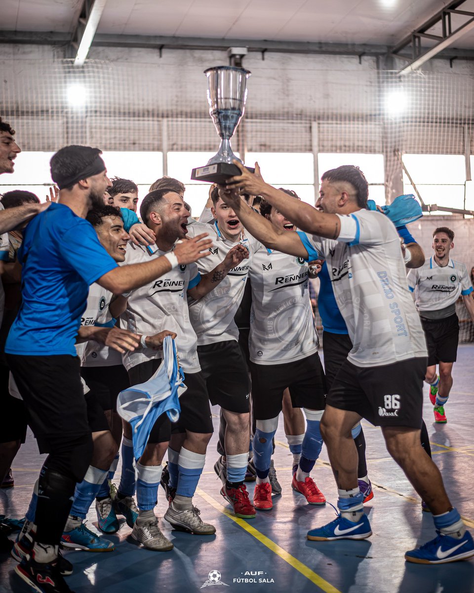 AUFfutbolsala's tweet photo. ¡A festejar, Dilio Sport! 🥳 https://t.co/Ef0bKcRR5m
