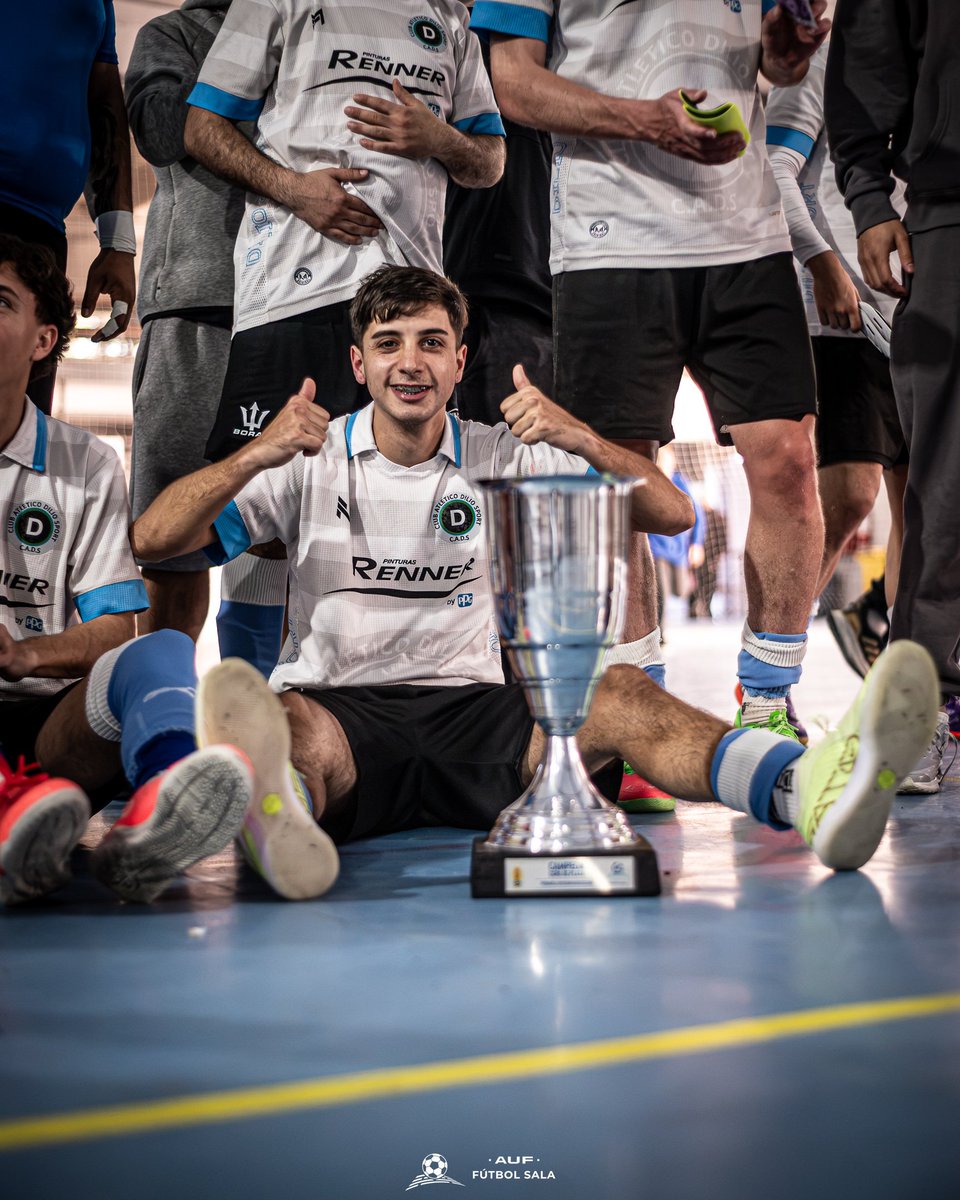 AUFfutbolsala's tweet photo. ¡A festejar, Dilio Sport! 🥳 https://t.co/Ef0bKcRR5m