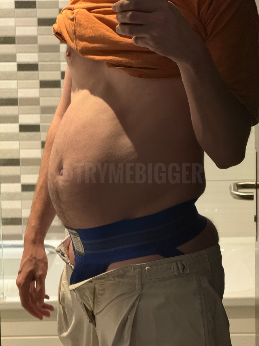TryMeBigger's tweet photo. It’s jocktober again! 🍑💙 https://t.co/xLyVeaWhvn