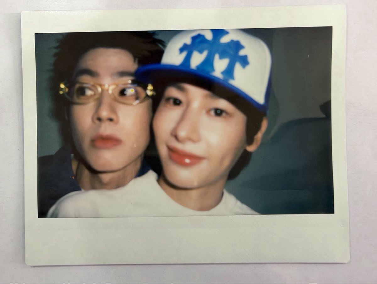 rkives4masjiro's tweet photo. 📸 IG : tumcial
I WANNA CRYYYYY 😭😭😭
#AlwaysWithGunAtthaphan
#ออฟกัน #OffGun
#ออฟจุมพล #OffJumpol https://t.co/3wBZupXEsH