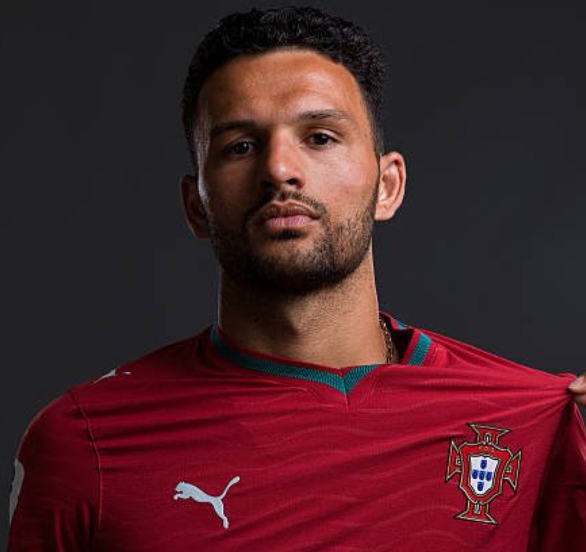 FootballRepad's tweet photo. The man who chased and benched Ronaldo out of Portugal https://t.co/ItZwEkiEgs