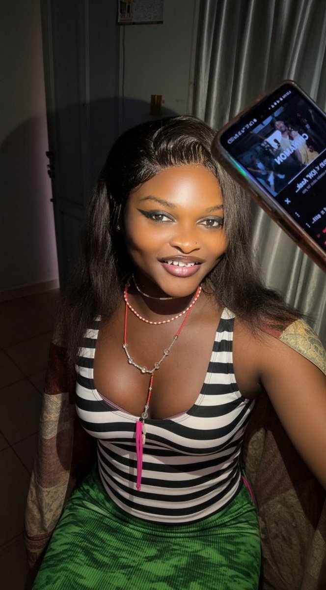 QueenClasseq's tweet photo. @Nikos2381456355 Hello I’m a trans 🏳️‍⚧️ https://t.co/TuPFuBUdim