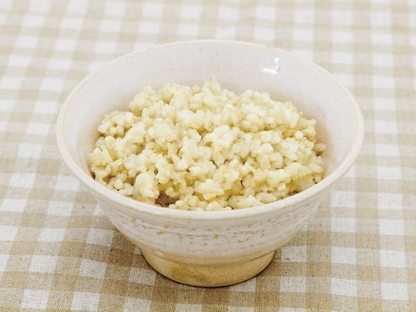 XAEA_8's tweet photo. @togootto 栗と粟の違い等もご存知無い？
これなら粟ご飯も栗ご飯並に、
美味しくて優しいお味なのね？
まさにどこの国のお方なのか、
の事も理解不能なパープー氏？
ちなみに粟ご飯対栗ご飯では、
食感の違いもご存知無いかも？ https://t.co/FwDEvo1iCo