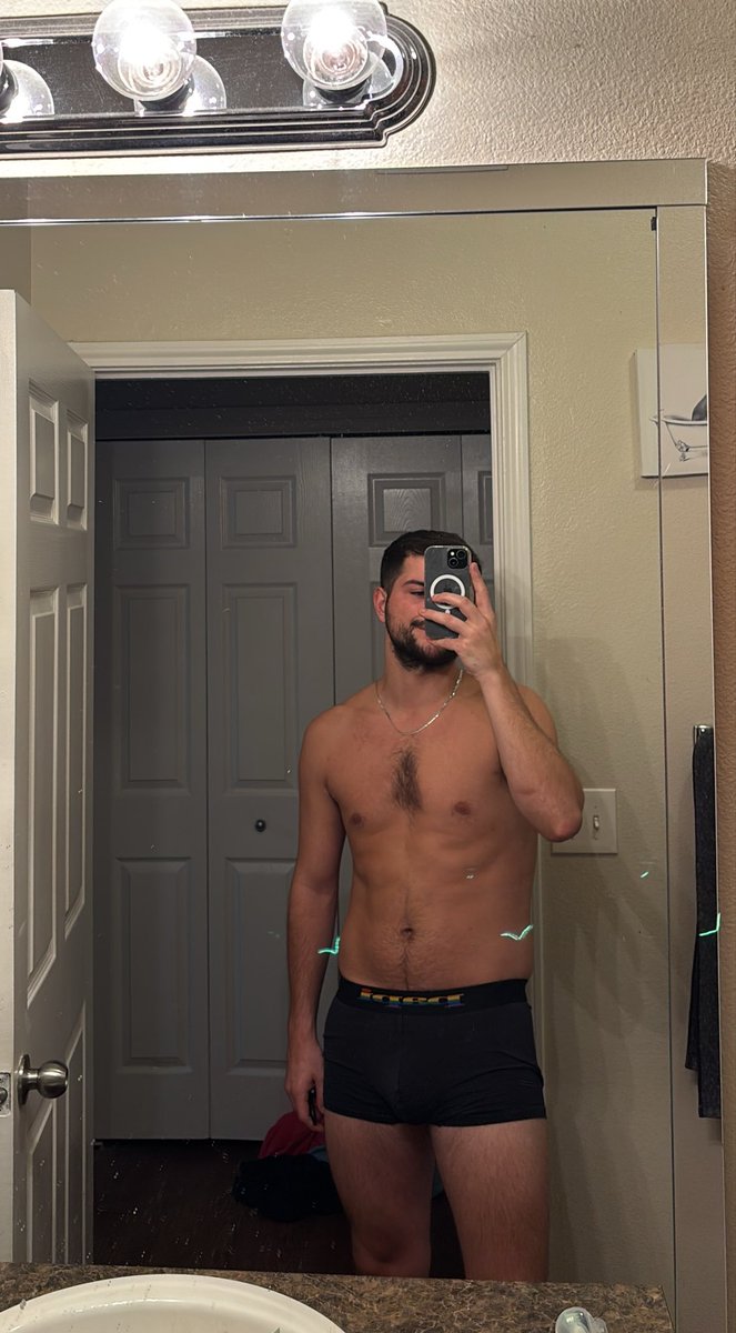 najackcli's tweet photo. I’m about to take the best nap
#htx #gay #houston https://t.co/lxvWPOVtzV