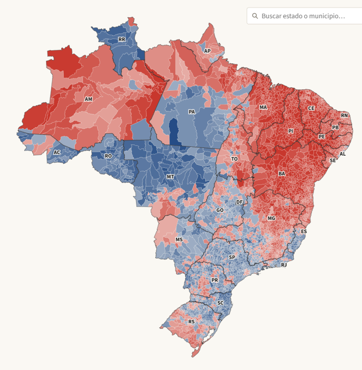 danyscht's tweet photo. El mapa de la izquierda es la primera vuelta de 2022. 

El mapa de la derecha es la primera vuelta actual (varios municipios aún no tienen dato).

El mapa claramente más pintado de azul (Bolsonaro) hoy que en 2022. https://t.co/rxkZgMxCNw