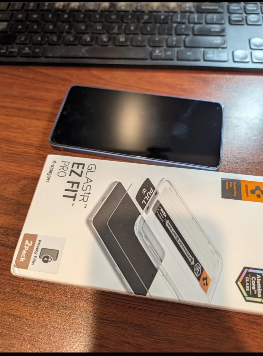 b2himports's tweet photo. 📱 Samsung Galaxy S26 — 256GB

🇺🇸 Direct from USA | UK Used
💰 ₦885,000

✅ Clean &amp; Quality Used
🎁 2 Protective Pouches + Tempered Glass
📦 Available for Immediate Order

📲 DM B2H to order yours.

#SamsungS26 #SamsungNigeria #PhoneDeals #GadgetsNigeria #B2HImports https://t.co/EfHq6twz4h
