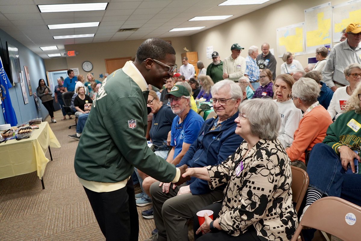 DavidCCrowley's tweet photo. Huge thanks to everybody who joined our Packers watch party in Elkhorn! I think we brought ‘em some good luck because they brought home that win! #GoPackGo https://t.co/kqrYdN49cs