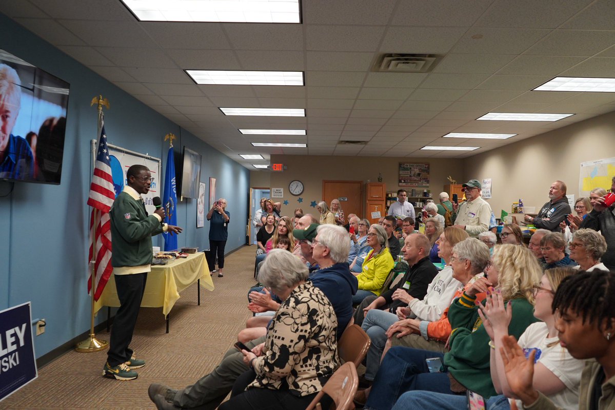 DavidCCrowley's tweet photo. Huge thanks to everybody who joined our Packers watch party in Elkhorn! I think we brought ‘em some good luck because they brought home that win! #GoPackGo https://t.co/kqrYdN49cs