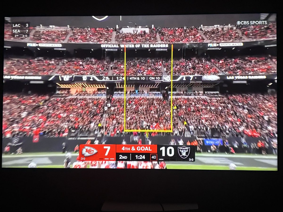 dwbsports's tweet photo. JJ wasn’t kidding when he said the crowd might be 60/40 Chiefs fans 😂 #ArrowheadWest https://t.co/lJGEBgDwRX