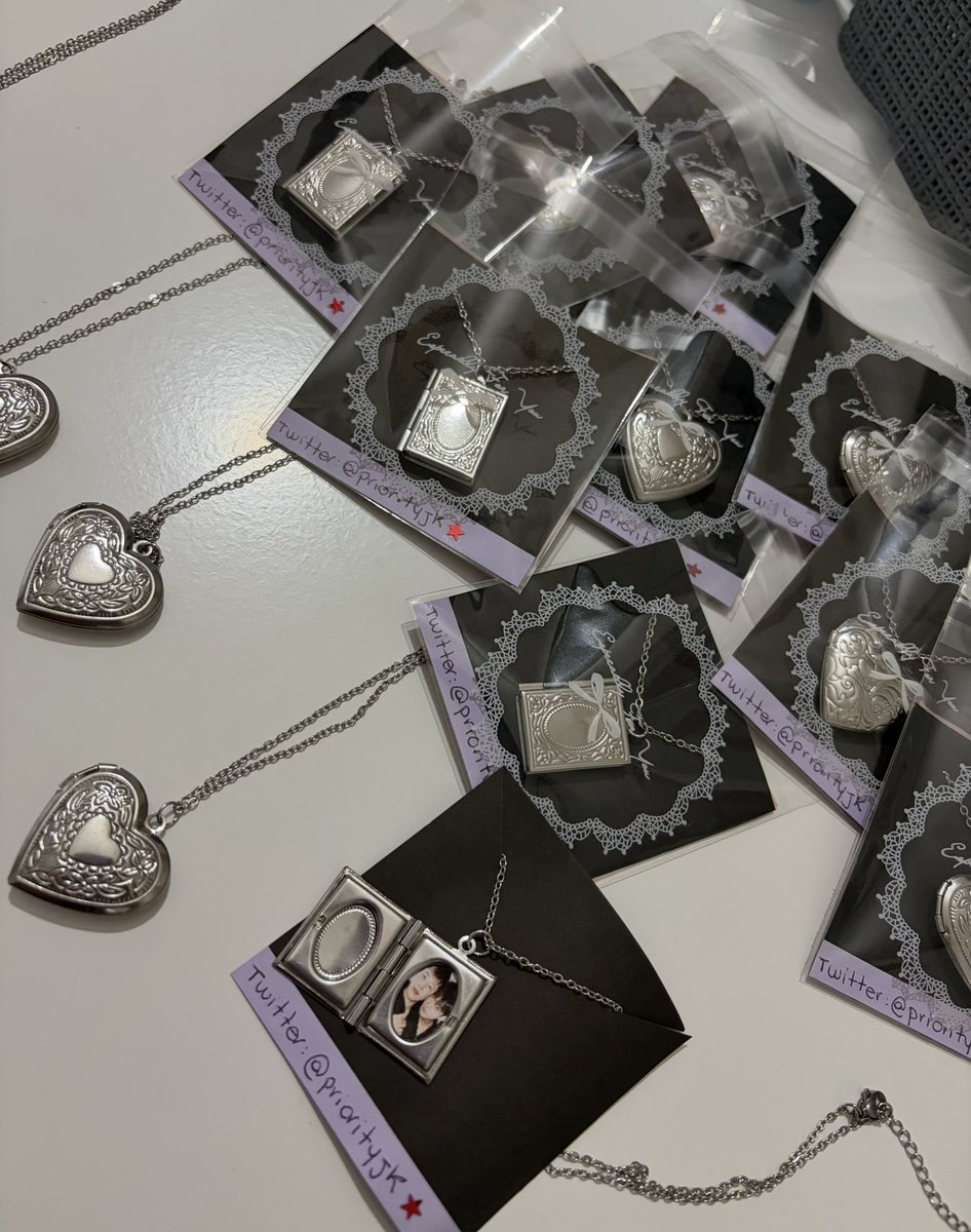 priorityjk's tweet photo. los mejores freebies para mis hermanas jikukas😘 https://t.co/XExW2UCsNa