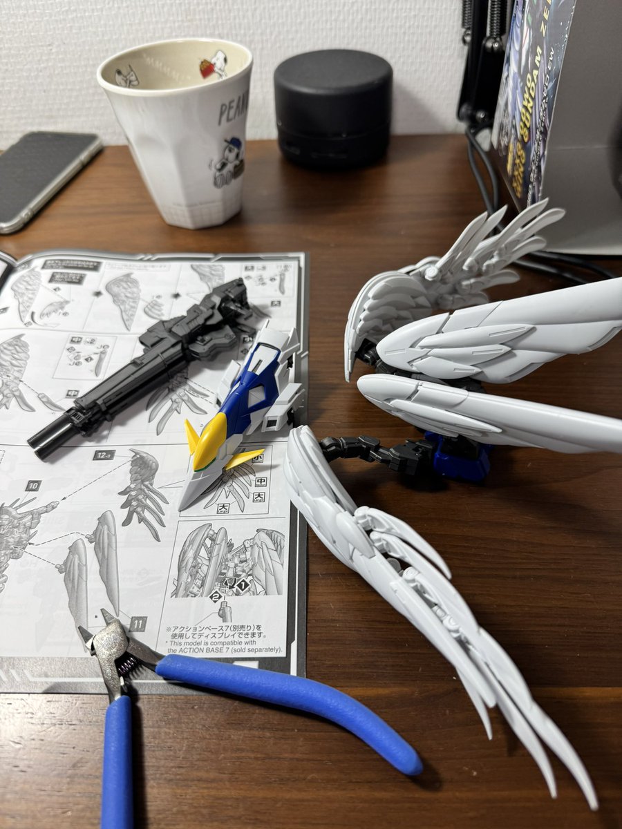 MBW_models's tweet photo. おはようございます

今朝はずっと楽しみにとっておいたMGSDのウイングガンダムゼロEWを作り始めました❗️
シリーズの中でも一番思い入れのあるキットなので、ワクワクしながら作っています✨

#MGSD
#おはようモデラー https://t.co/NxKnrYKH1X