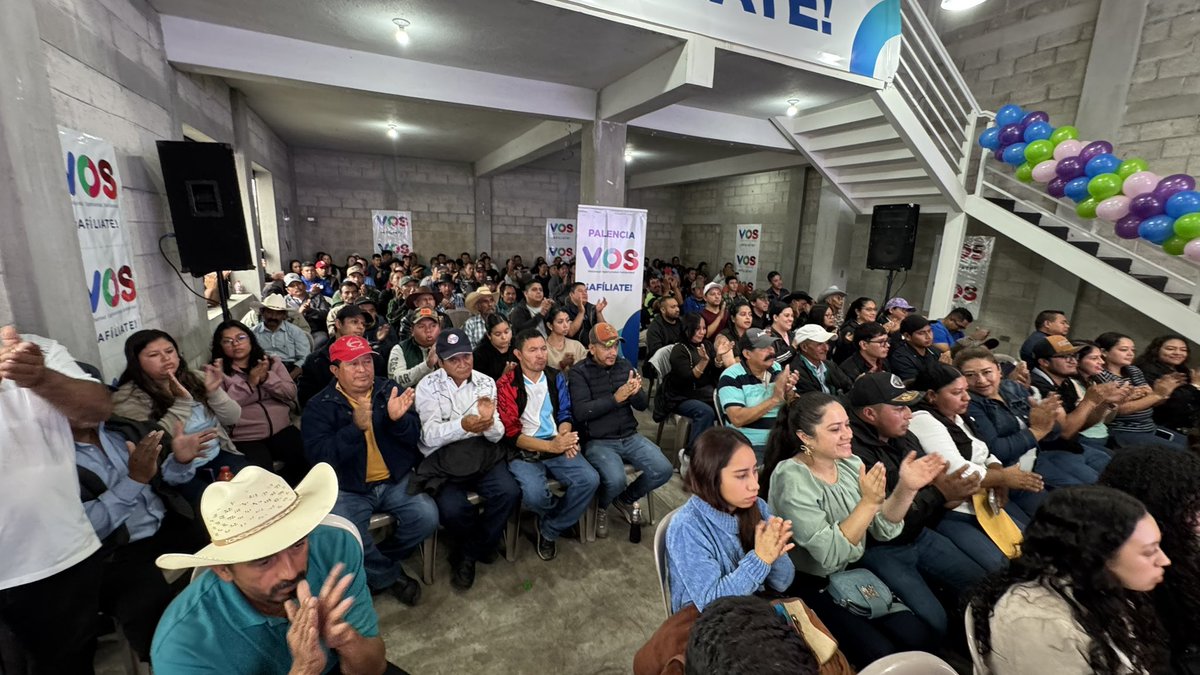 jajofd's tweet photo. Como secretario general de VOS, junto a Leonel Toriello, coordinador nacional de Agenda Ciudadana, y Beto Reyes, secretario municipal, damos seguimiento a la organización en Palencia. ¡Afíliate! #VOS @BancadaVos @VOS_gt_ https://t.co/mdffitGJBF