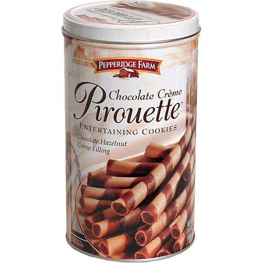 rugjaming's tweet photo. malleus is holding my goat hazelnut pirouette chocolate crème entertaining cookies btw https://t.co/iCJ4fMO4vo