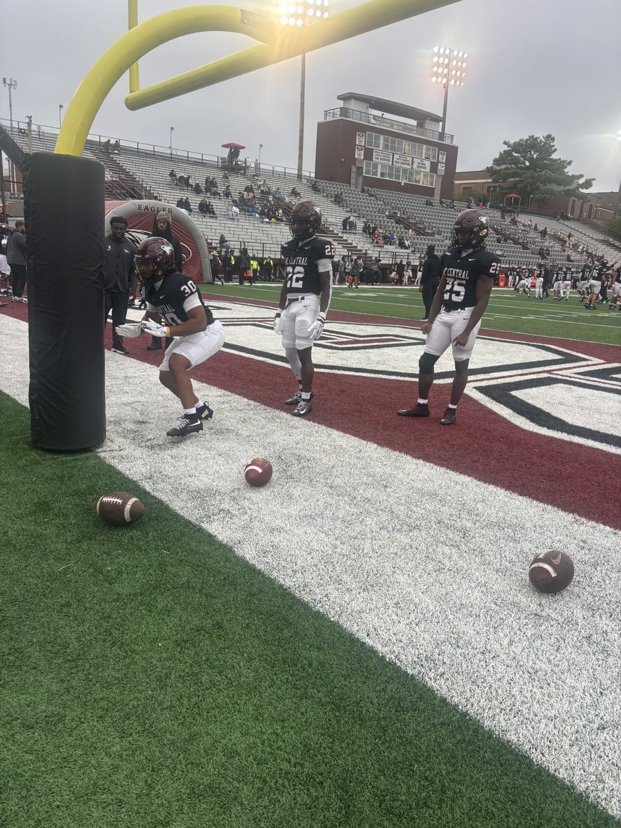 karvinmagwood4's tweet photo. Appreciate The Love And Hospitality From NCCU Can’t Wait To Be Back !! @ErikHighsmith @ethan_fame @CoachMatt_NCCU @CoachTOliver @NCCU_Football @FBCoachBankins @CoachSaxby @NBbearsFB https://t.co/TuwsTk3khT