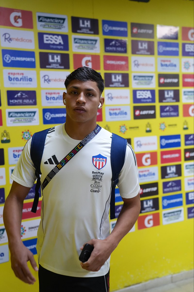 JuniorClubSA's tweet photo. 📸 ¡LLEGAMOS! 🔥🦈 https://t.co/mClv43BtDg