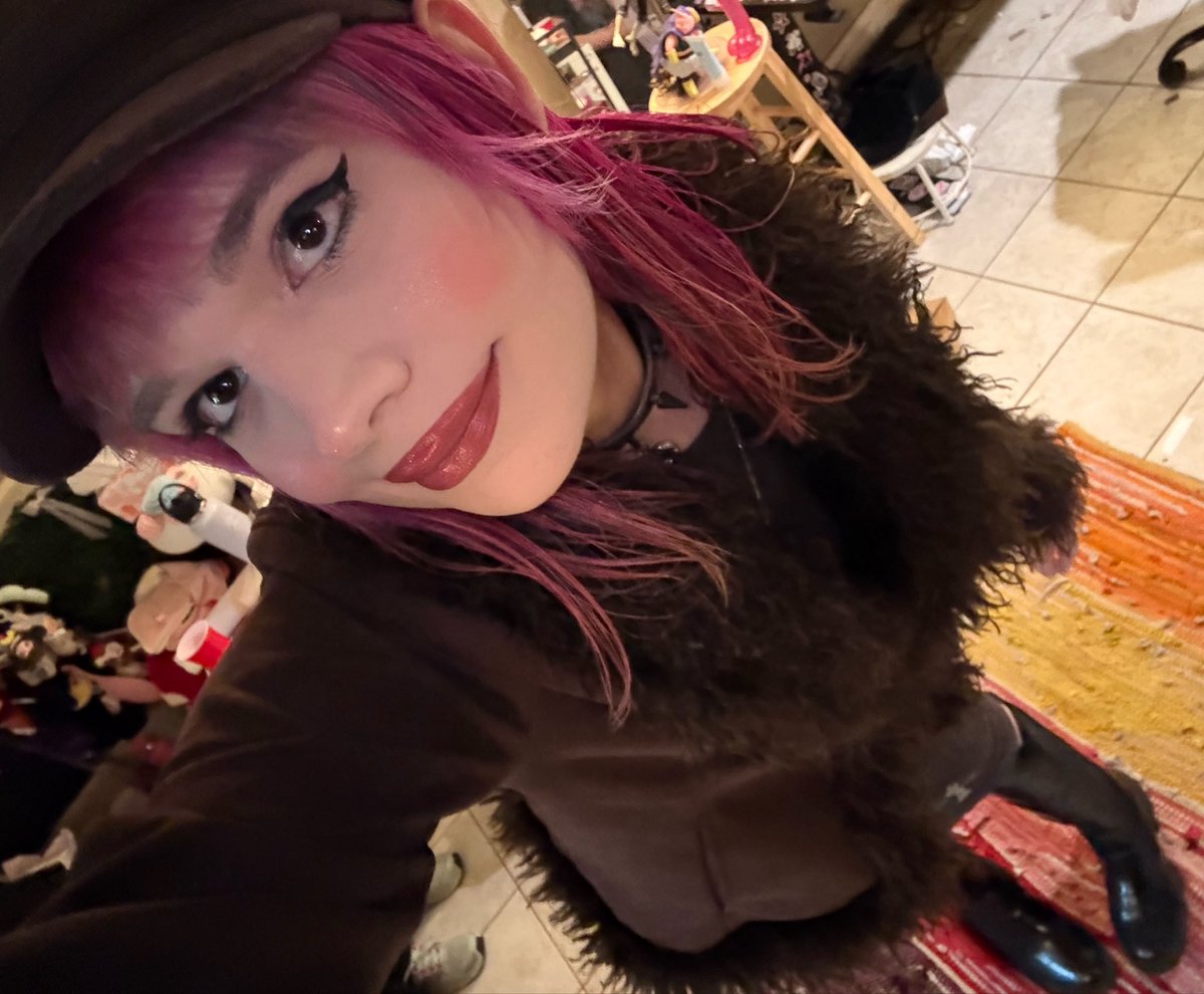 pinkbunnibun's tweet photo. TRANS GIRL WHO JUST HIT 4K FOLLOWERS YAYYYYY 😝💕🎉🏳️‍⚧️ https://t.co/sfCmJvLt0l